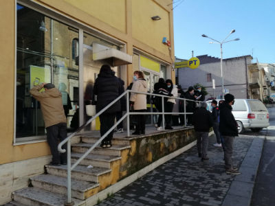 Valguarnera: Direzione provinciale Poste assicura che ben presto saranno installati un nuovo bancomat e l’elimina code
