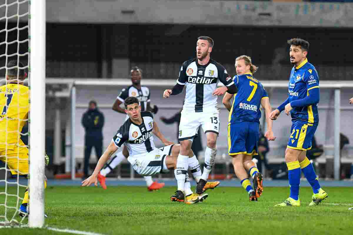 Il Verona torna a vincere, battuto il Parma 2-1