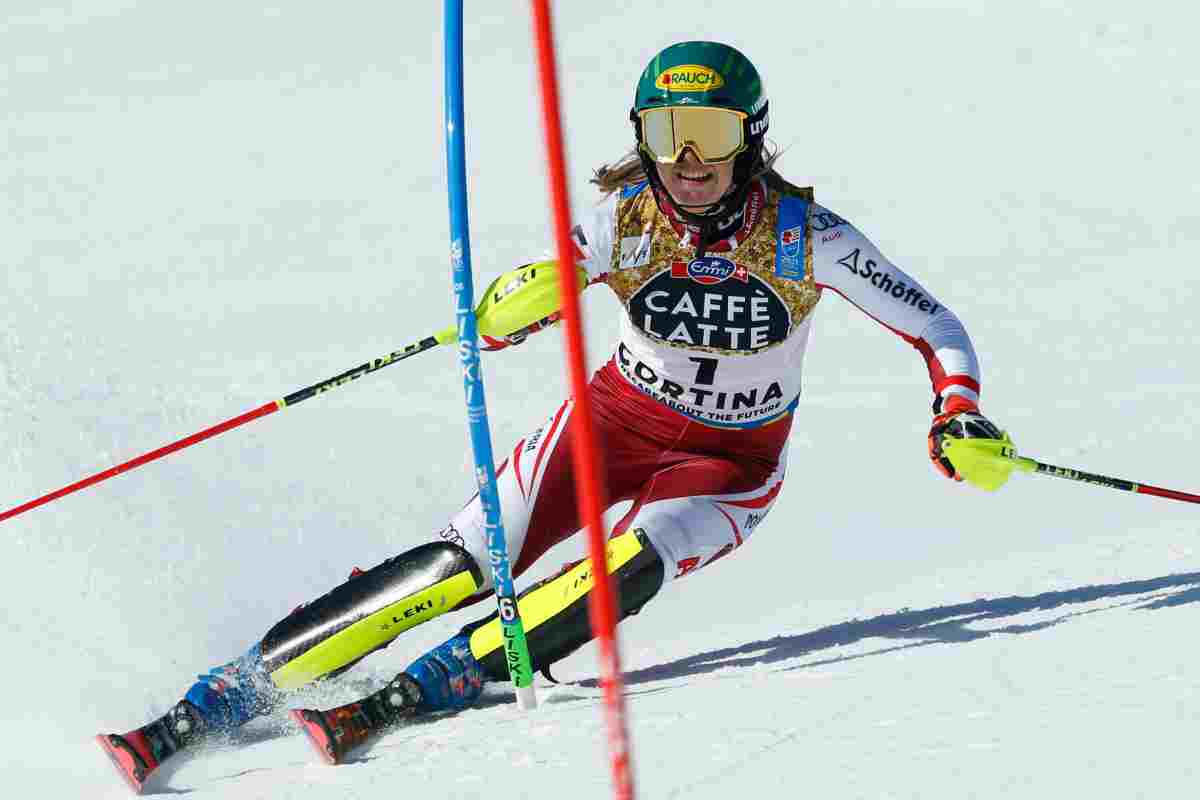 Liensberger oro in slalom a Cortina, Irene Curtoni 18^