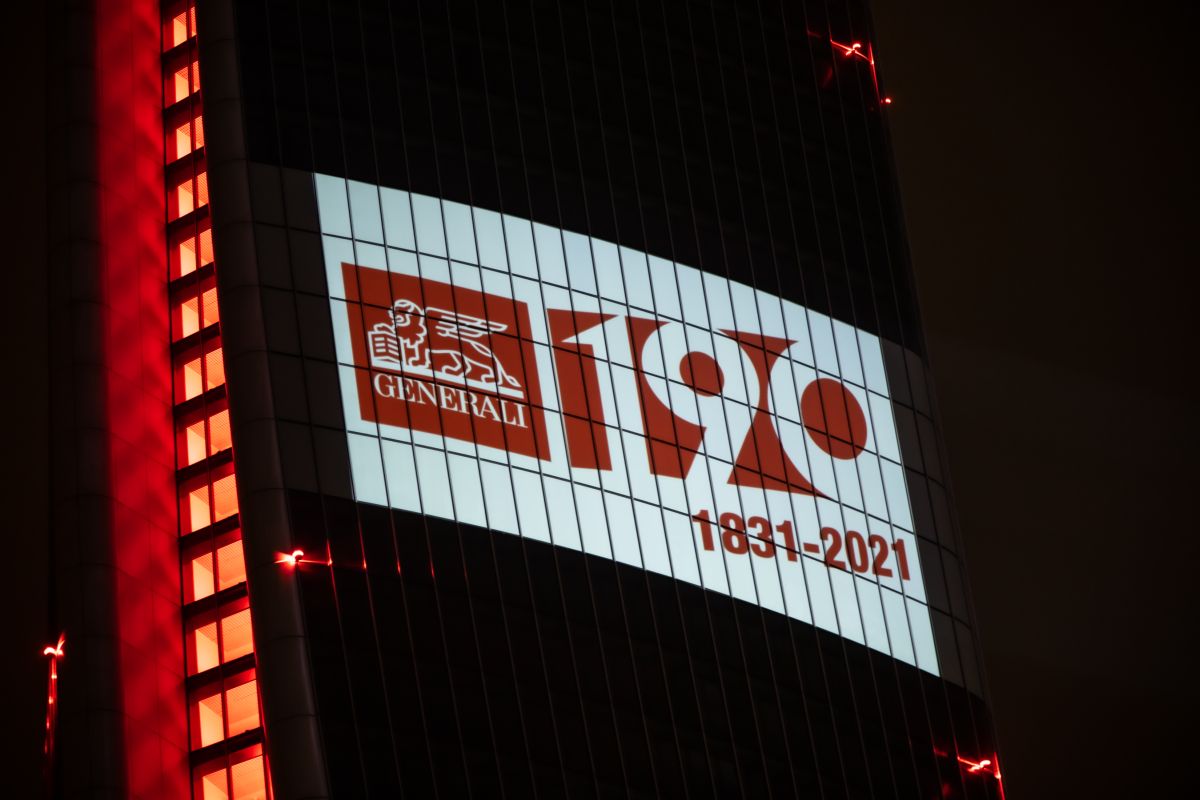 Generali compie 190 anni e lancia un piano di investimenti da 3,5 mld