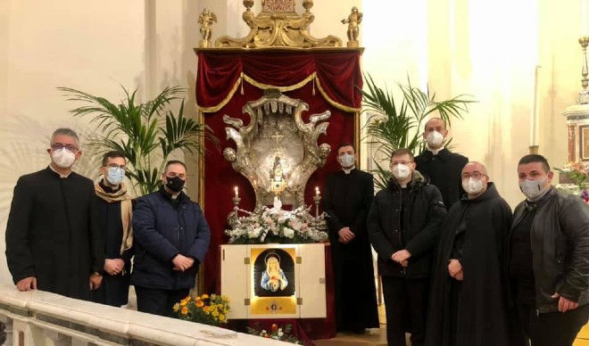 Enna: il reliquiario della Madonna delle Lacrime alla parrocchia di San Cataldo