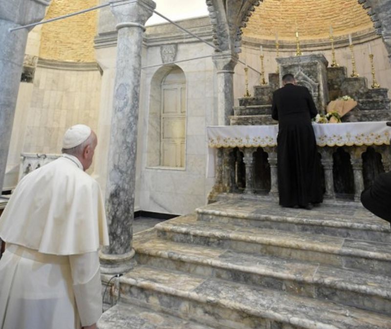 Papa in Iraq “terrorismo e morte non hanno l’ultima parola”