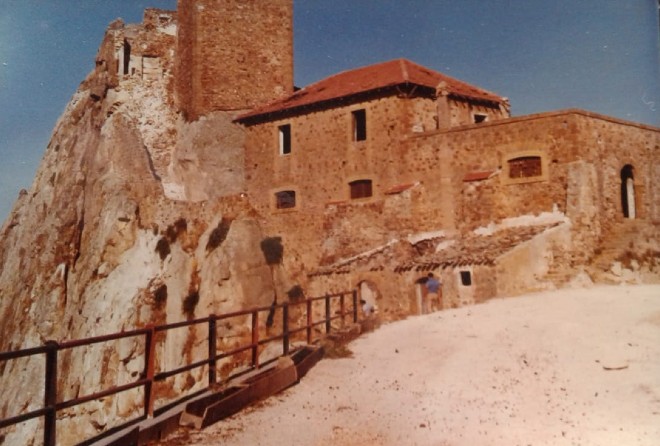 Appello di un aidonese, che vive al Nord, per salvare il castello di Pietratagliata, in territorio di Aidone