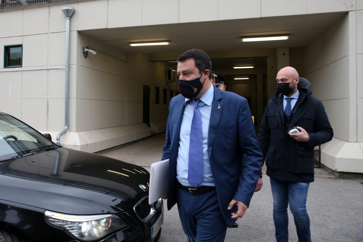 Open Arms, Salvini rinviato a giudizio a Palermo