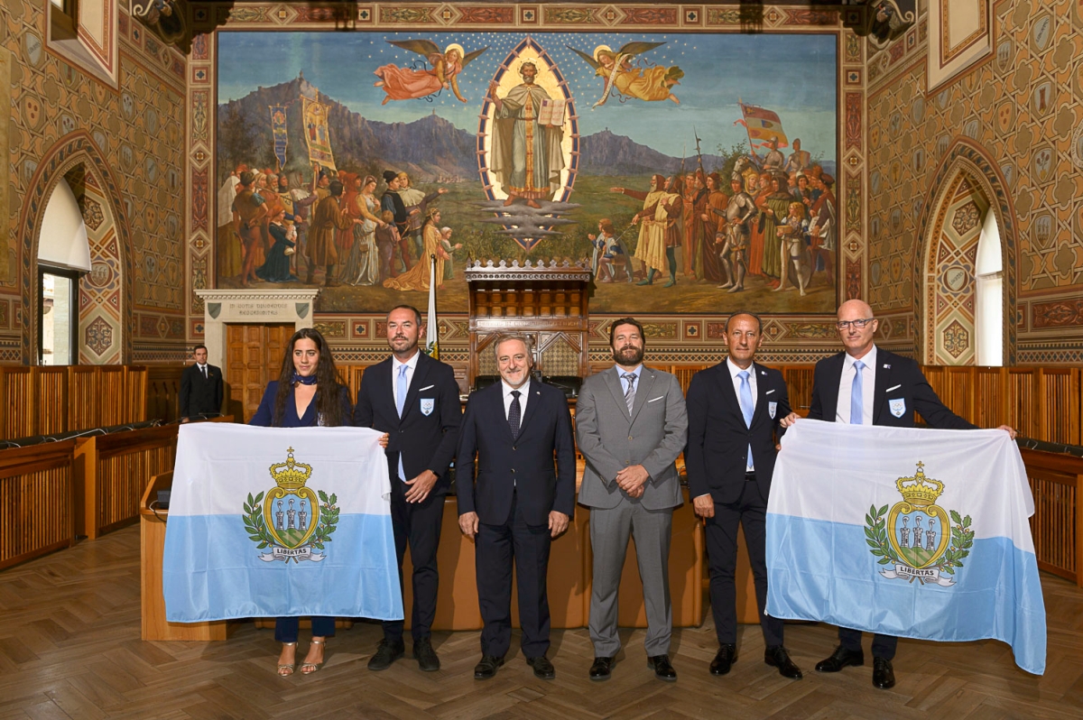 Consegnate le bandiere, parte l’avventura olimpica di San Marino