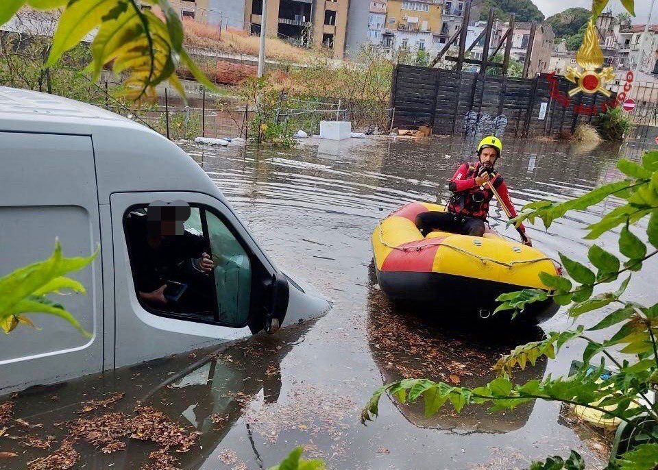 Maltempo, a Palermo 100 interventi per allagamenti e danni d’acqua