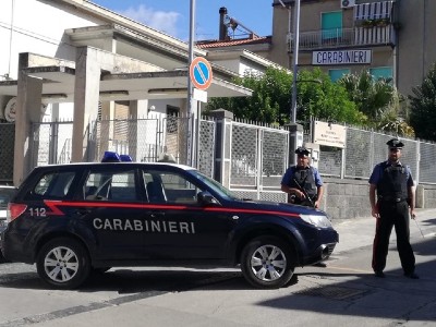 Valguarnera. Pregiudicato sorpreso alla guida di un’autovettura di grossa cilindrata con patente falsa