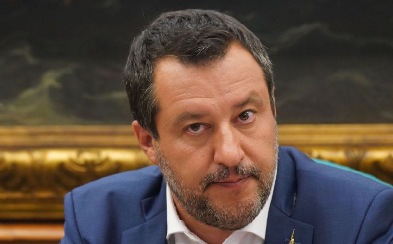 Green Pass, Salvini “Parlarne ora rovina stagione turistica”