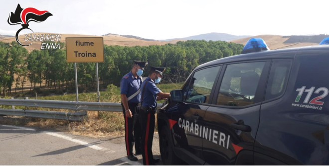 Troina. Carabinieri arrestano in flagranza di reato due allevatori responsabili di aver appiccato un incendio nei boschi dei Monti Nebrodi
