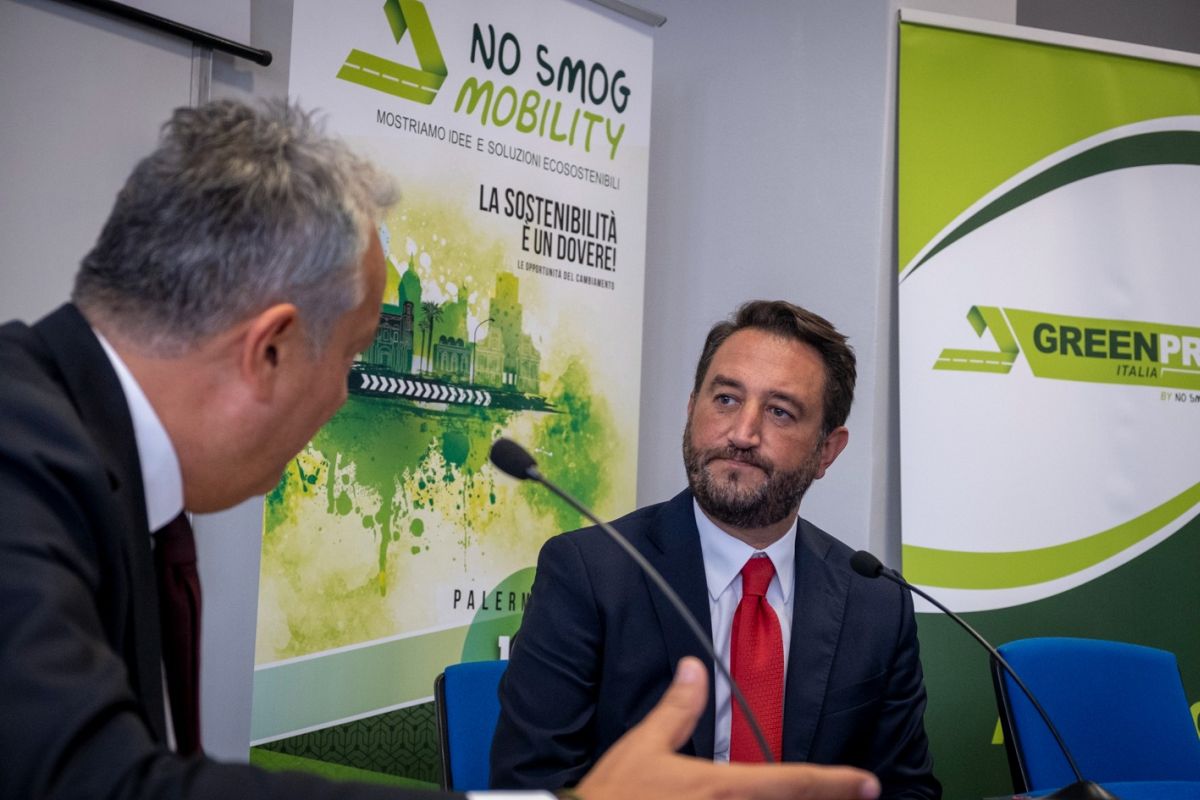 No Smog Mobility, a nove anni dal 2030 la transizione è inarrestabile