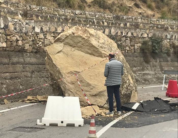 Agira. Sindaco, Maria Greco: “Non possiamo più attendere, ordinanza lavori di somma urgenza nella SP21″