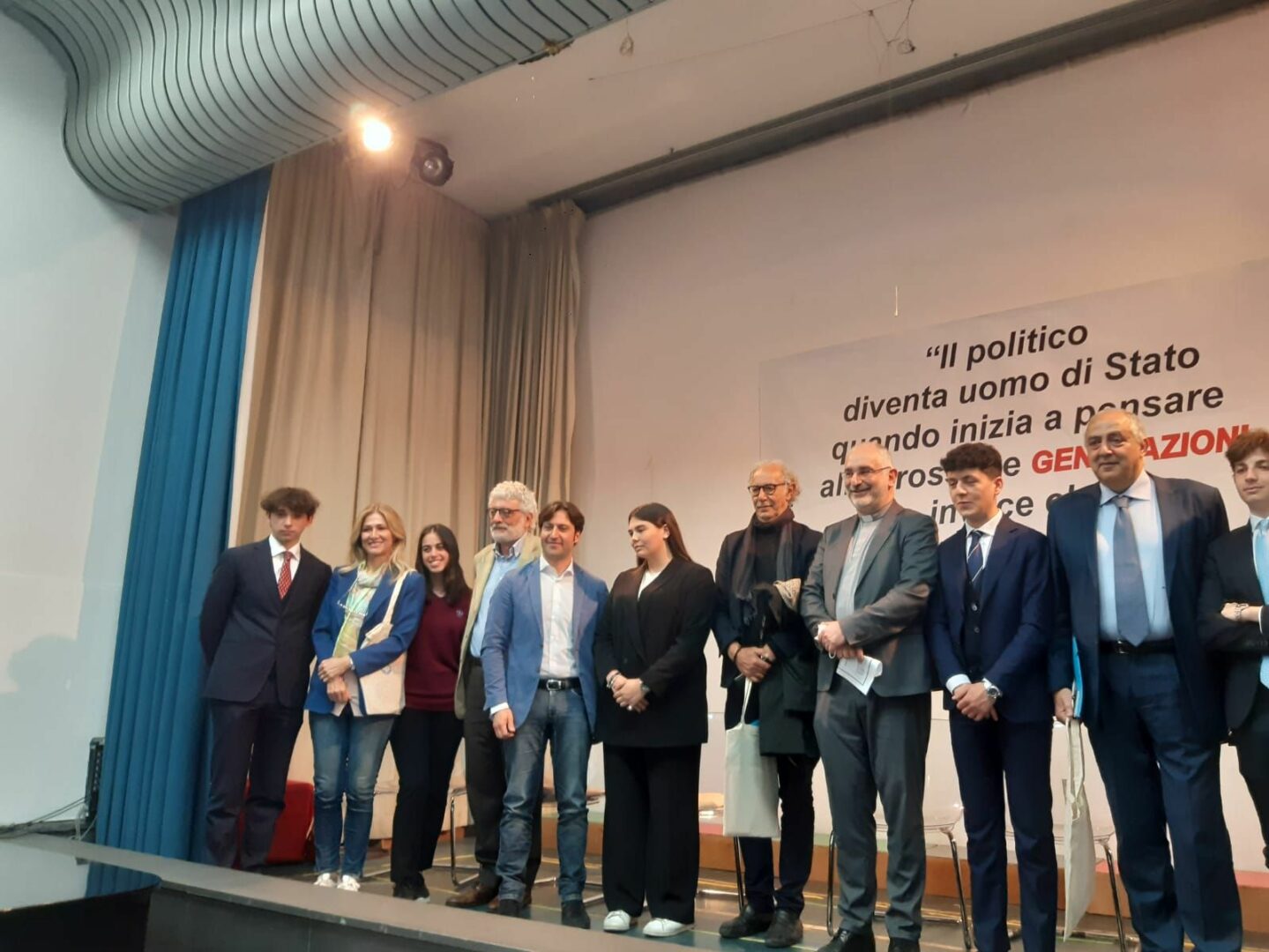 I candidati a sindaco di Palermo si confrontano al Gonzaga