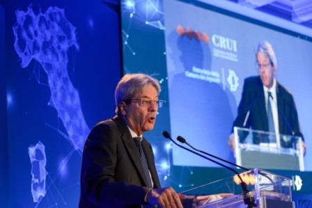 Pnrr, Gentiloni “Governo non freni su riforme. Si Rischia recessione”