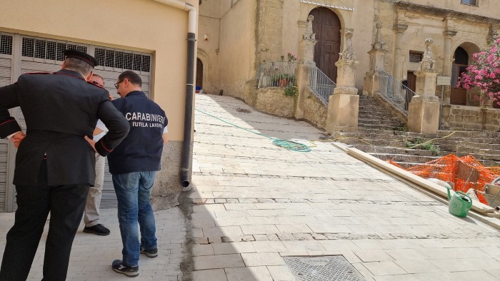 Dl Sicurezza, sit in alla Prefettura di Cgil e Uil