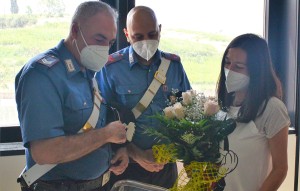 Donna di Regalbuto partorisce in auto vicino a caserma dei Carabinieri di Catenanuova, mamma e figlia in buone condizioni, soccorsa da due Carabinieri ed un infermiere