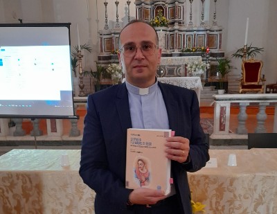Don Filippo Celona presenta ad Enna il suo libro “Lo Spirito e la Madre di Gesù”