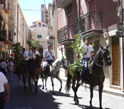 Gagliano C.to festa di San Cataldo: ragazza cade da cavallo. Interviene elisoccorso