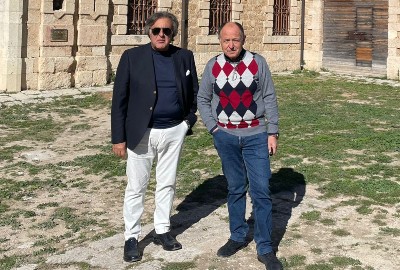 Valguarnera. Il neo soprintendente Angelo Di Franco in visita al parco Floristella