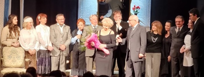 Calascibetta: successo da tutto esaurito per il dramma pirandelliano con la commedia “Così è (se vi pare)”