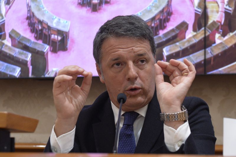 Terzo Polo, Renzi “Nuovo partito entro autunno, ci credo davvero”