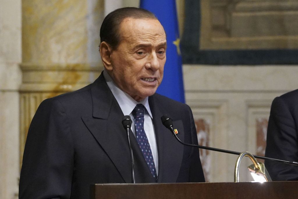 Berlusconi “E’ stata dura, ora rinnoverò Forza Italia”