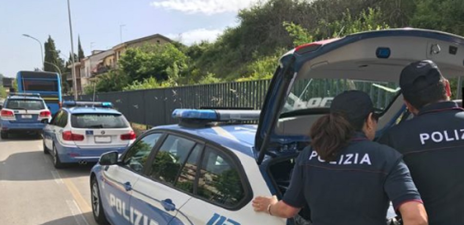 Guidavano ubriachi, patente ritirata e denuncia per 2