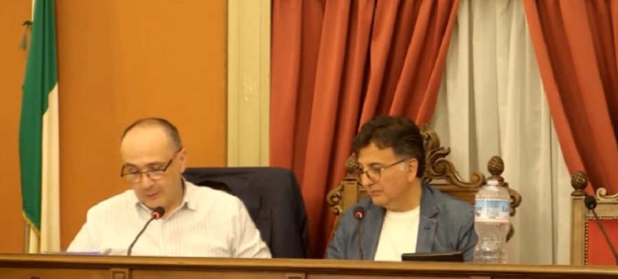 Scoppia il caso dei Moderati, dipietristi, “Gargaglione si dimetta”