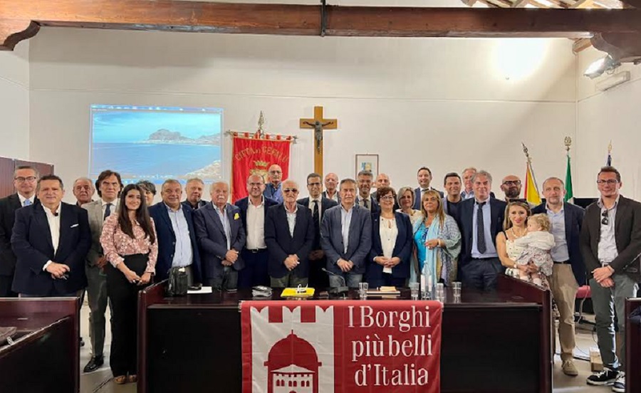 Borghi di Sicilia, sindaci alle istituzioni, “aiutateci a non scomparire”