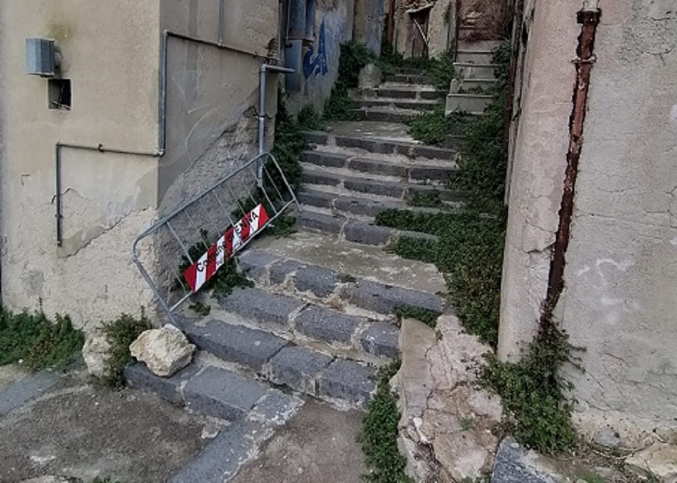Case pericolanti a Enna, “Comune non sa chi sono i proprietari”