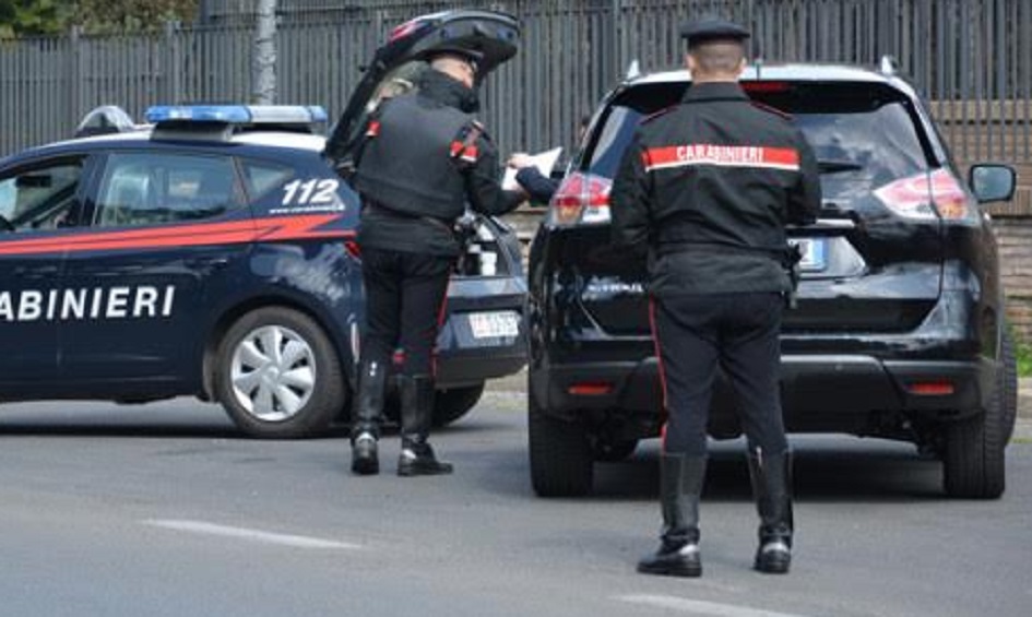 Traffico di droga a scuola, arrestati a Enna 2 studenti minorenni