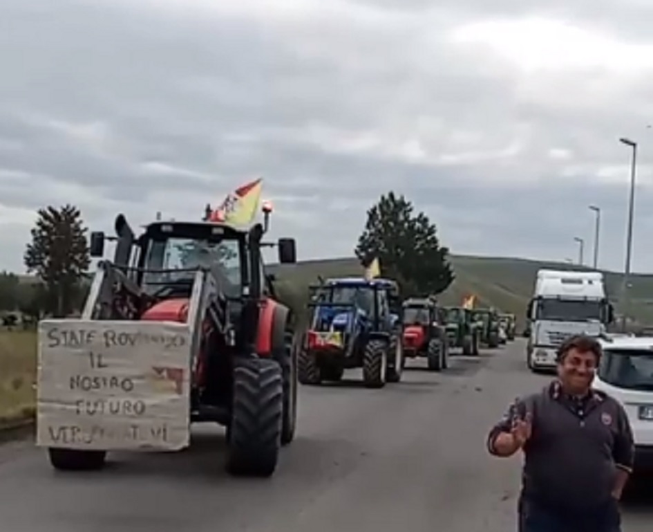 Presidio al Dittaino, incontro tra agricoltori e sindaci