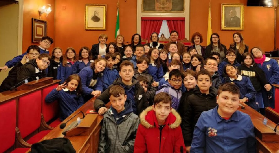 Gli alunni del Santa Chiara consiglieri per un giorno
