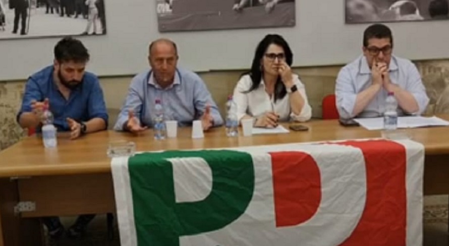 Pd, “baciamano del sindaco a Lombardo, ora unire il Centrosinistra”