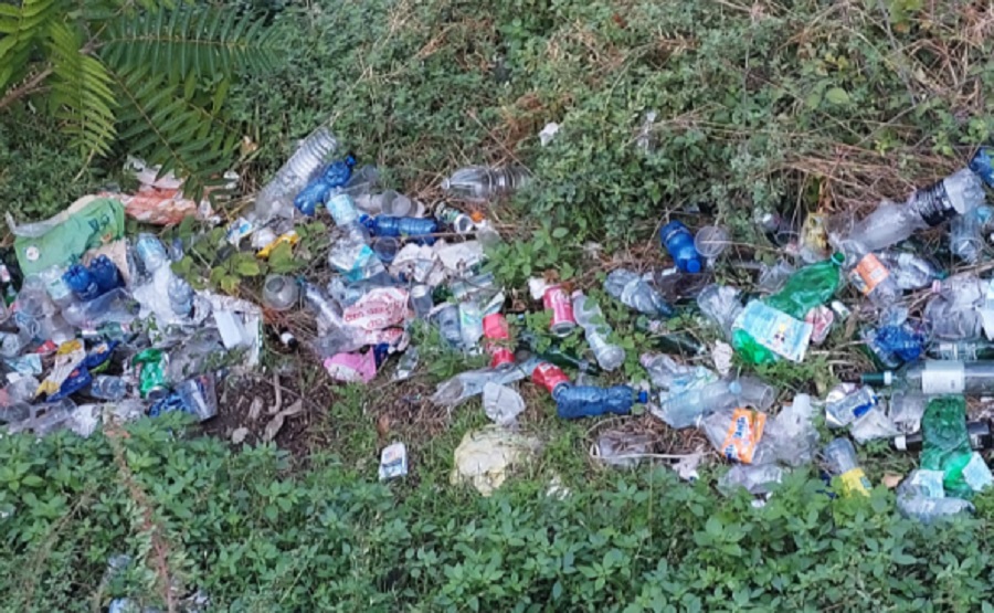 L’area del Belvedere trasformata in discarica di rifiuti