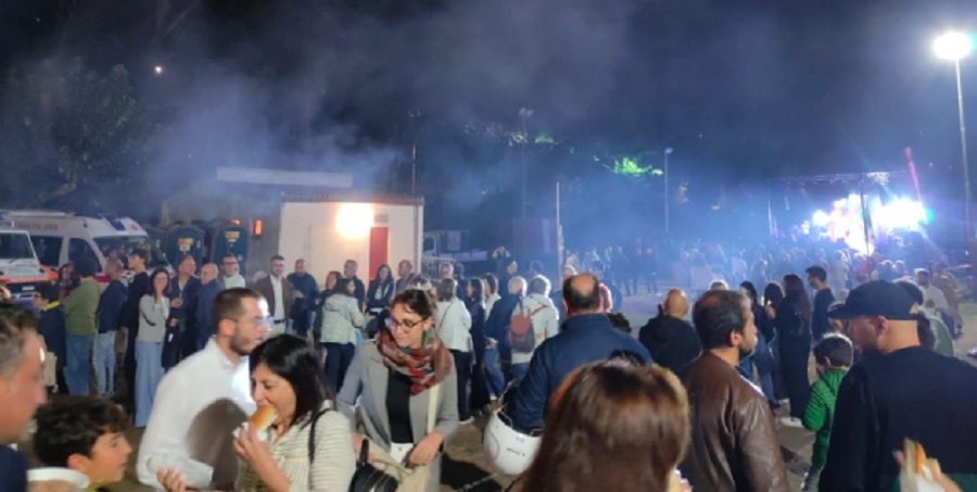 Festa dell’Unità, un migliaio di persone tra futuro di Enna e salsicciata