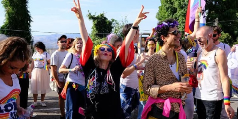 Polemiche sul Pride 2025, 6 associazioni si sfilano dal comitato organizzatore