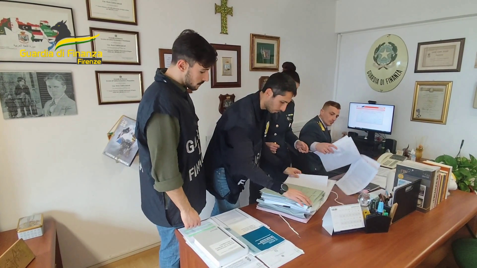 Sequestrati 27 kg di droga destinata alle piazze del Centro-Nord