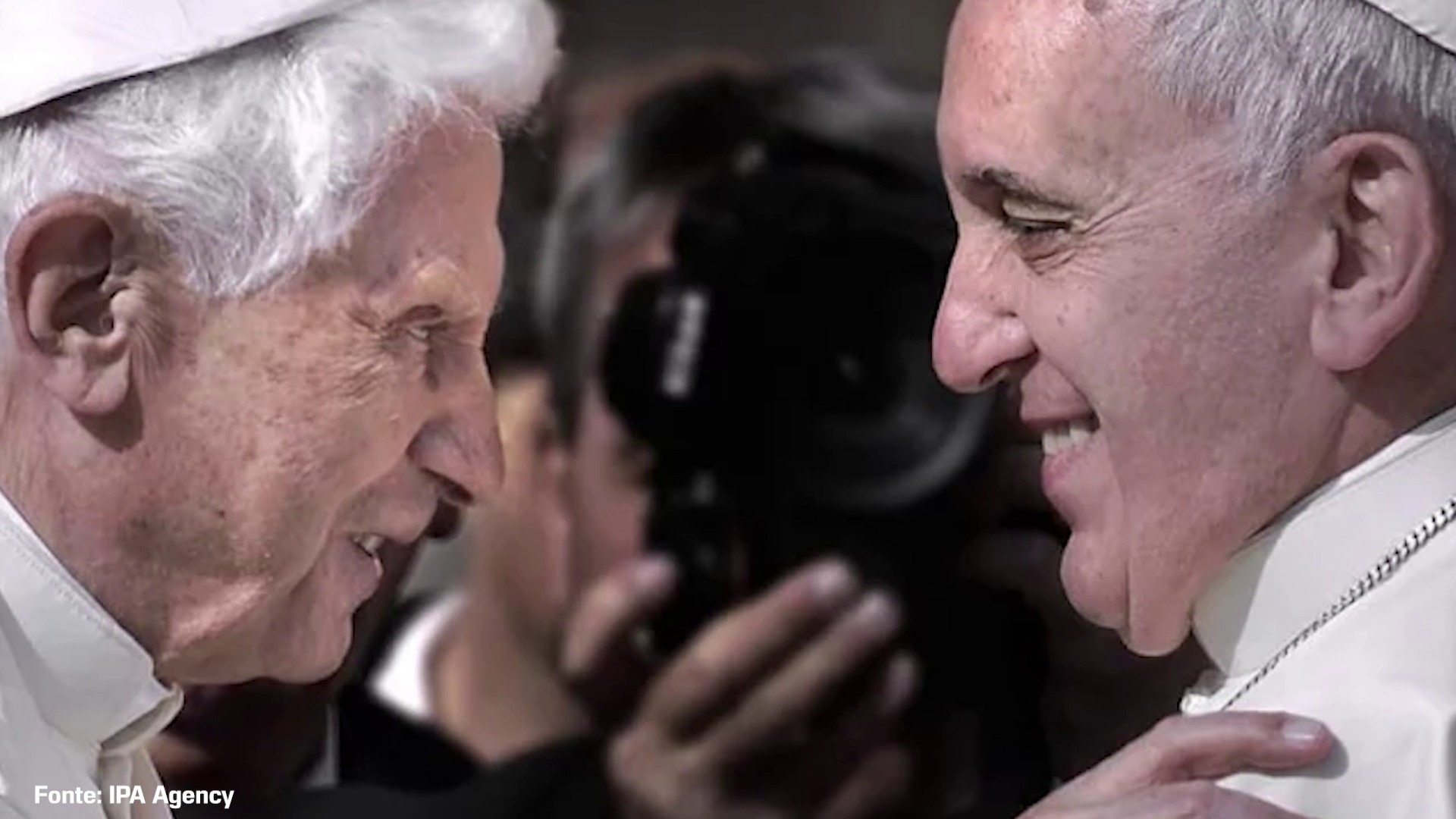 Il mondo in lutto: “Alle 7,35 il Papa è tornato alla casa del Padre”