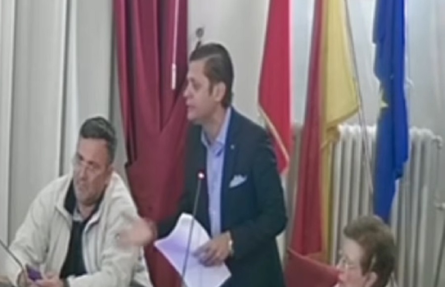 Caso Giarratana, scontro in aula, Bruno “sindaco dica perché gli ha revocato incarico”