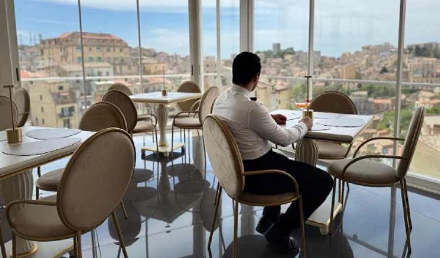 L’Hotel Sicilia riapre dopo 7 anni