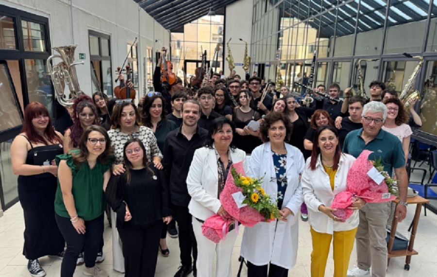 Le note del Liceo Musicale Colajanni risuonano all’Ospedale I di Enna
