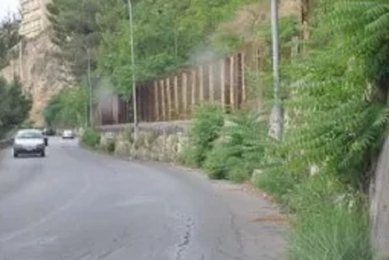 Lavori di bonifica, divieto di sosta sulla Monte Cantina