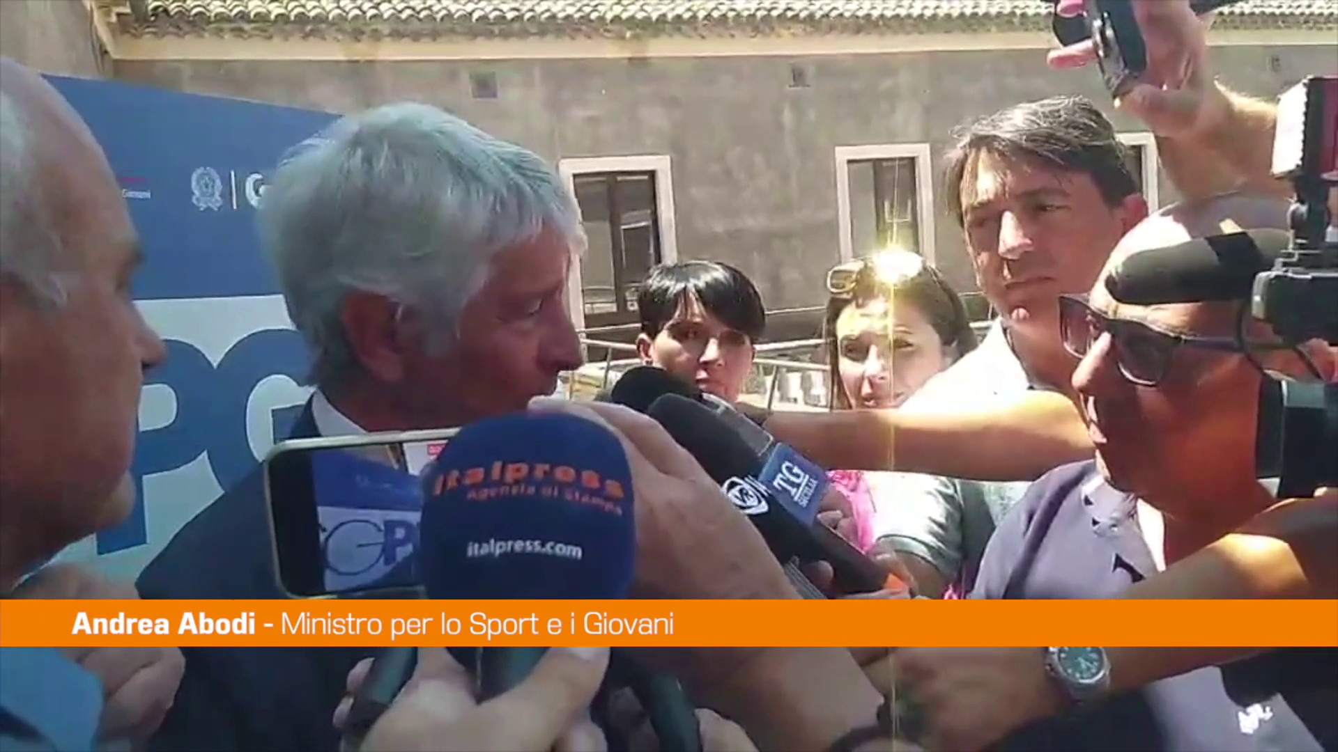 Abodi “Pronto disegno di legge sui giovani, prima volta nella storia”