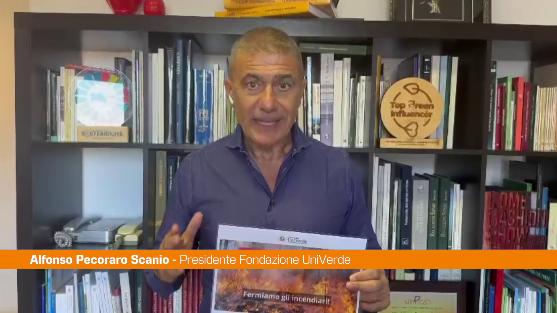 Pecoraro Scanio “Azioni dure contro incendiari. Usiamo il 1515”